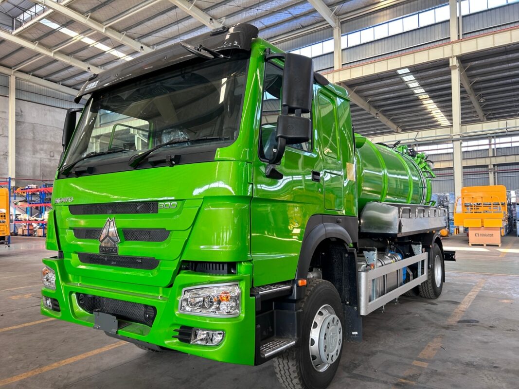 Combo Sewer Jetter Truck